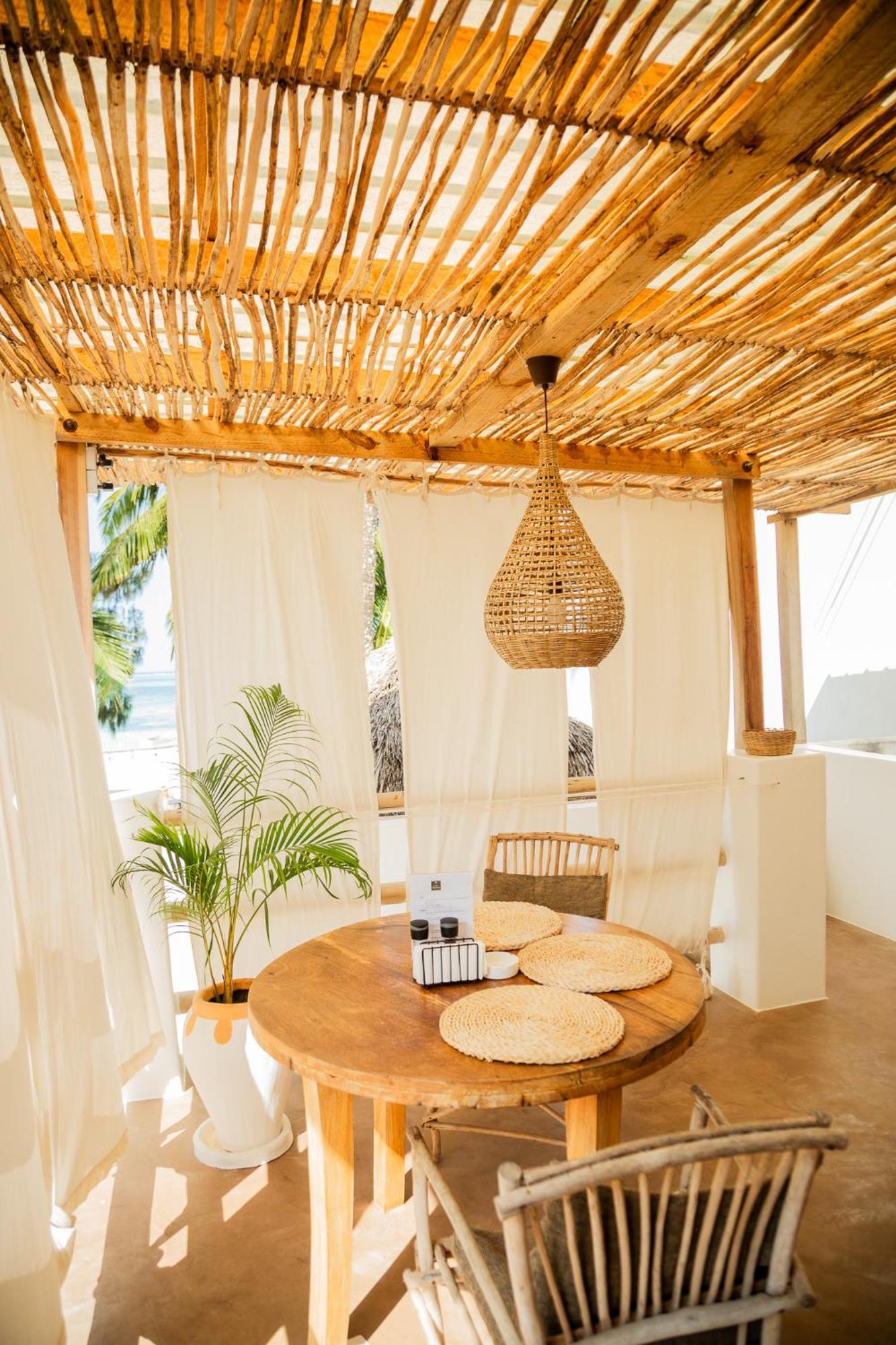 Boho Boutique Hotel - Beachfront , Adults Only , Private Pool Kiwengwa  Kültér fotó